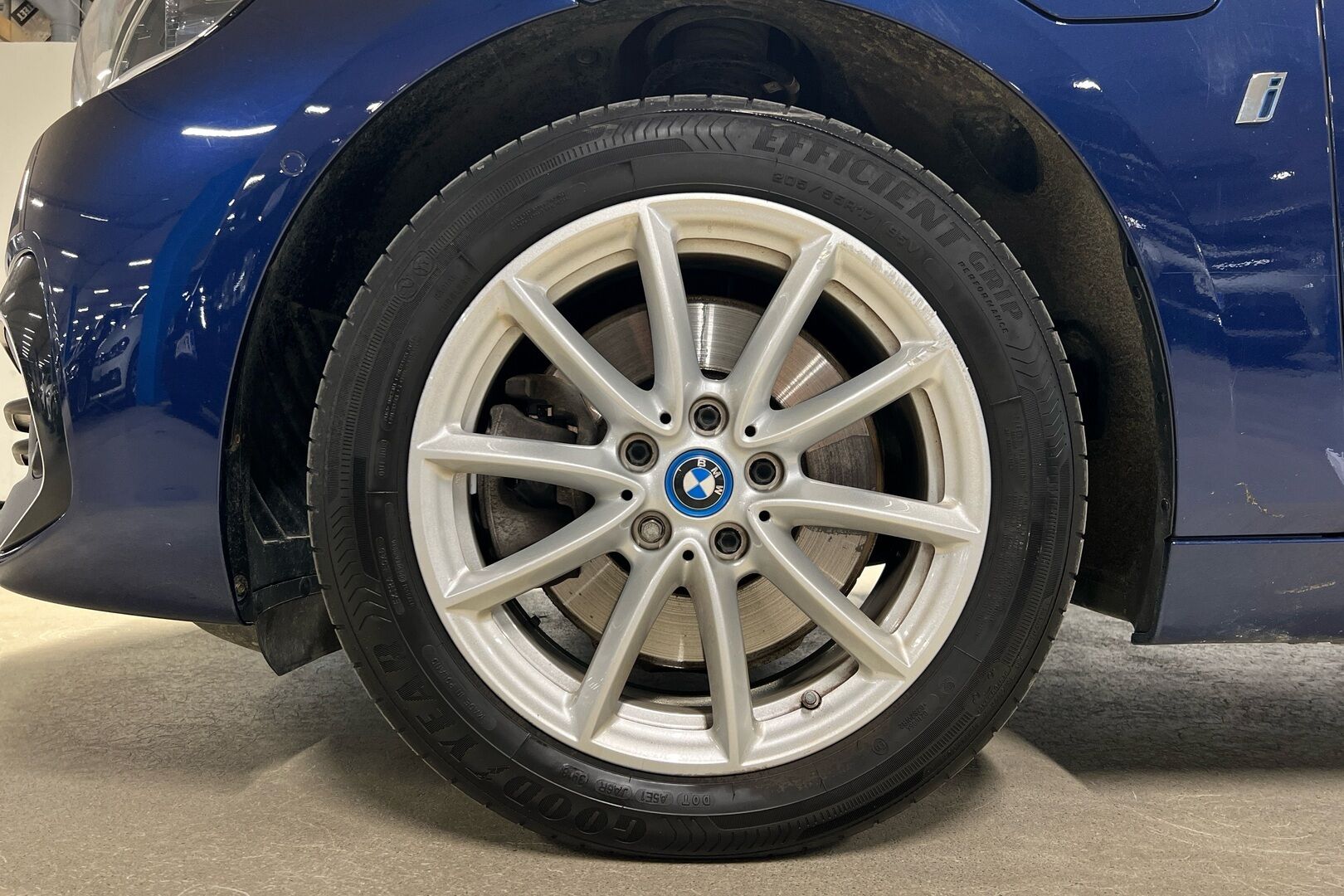 BMW 2-SARJA iso kuva 15