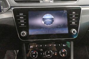 Skoda Superb esikatselu 18