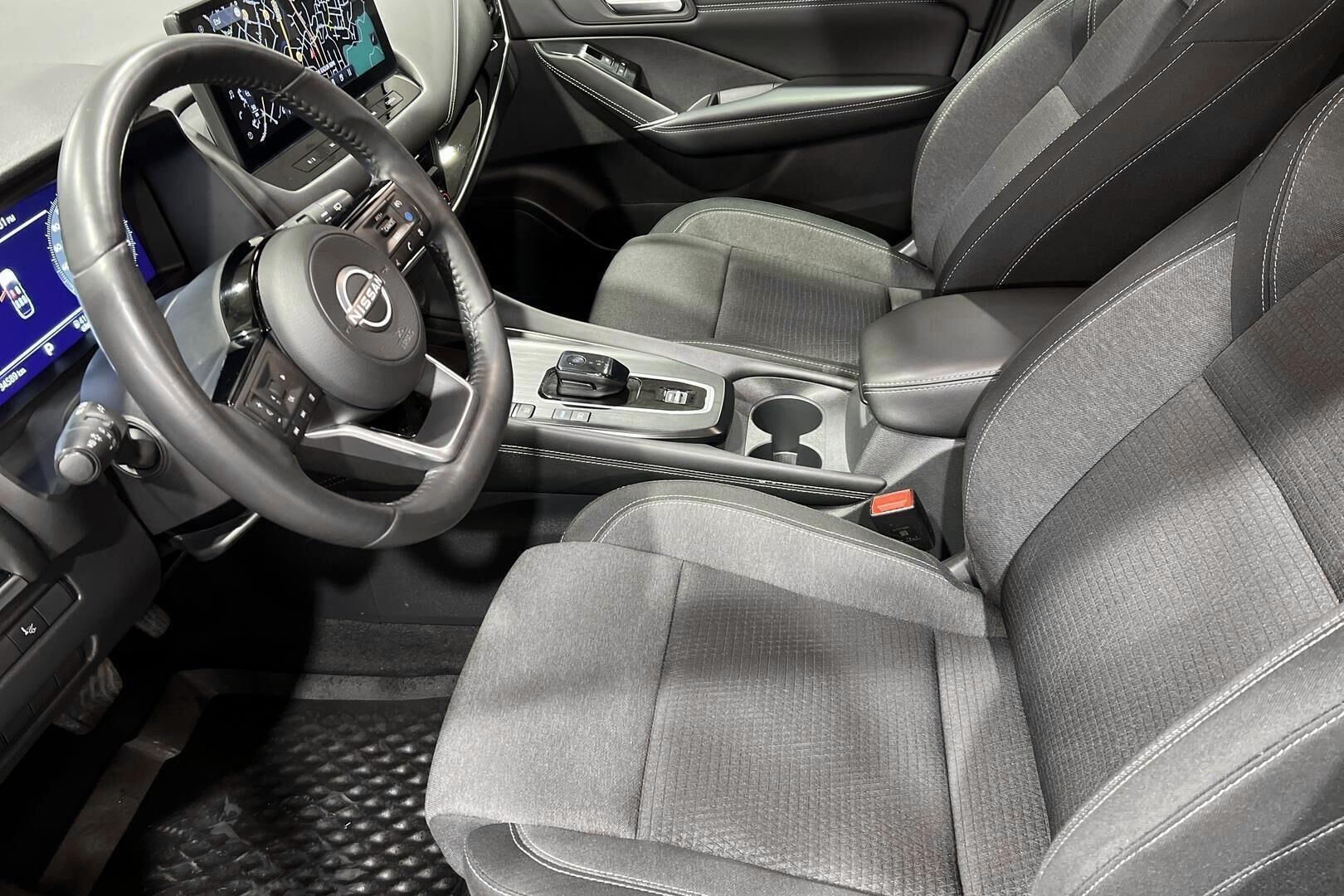 Nissan Qashqai iso kuva 9