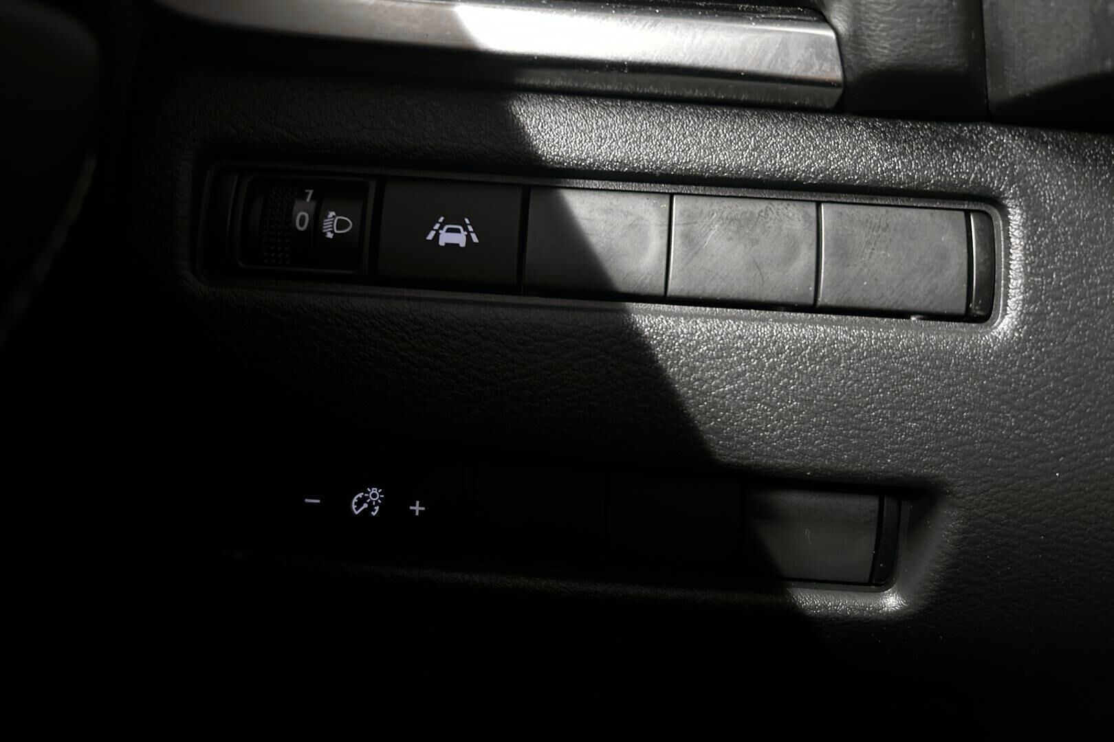 Nissan Qashqai iso kuva 20