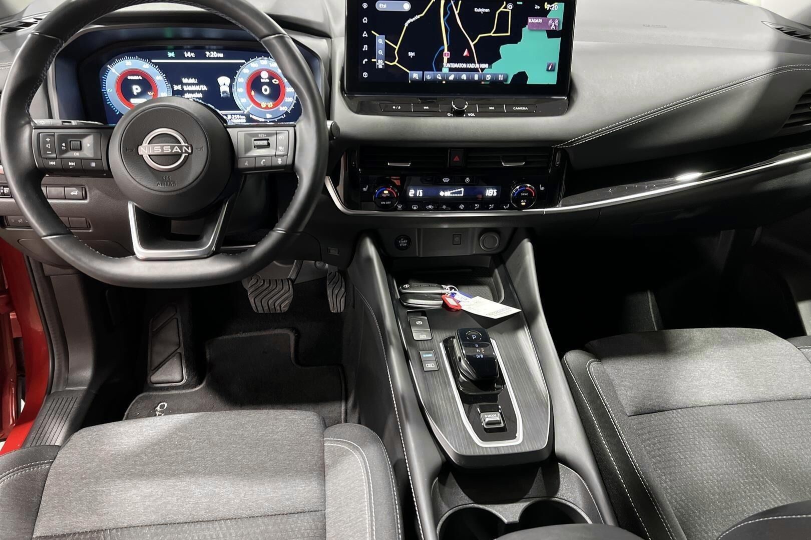 Nissan Qashqai iso kuva 11