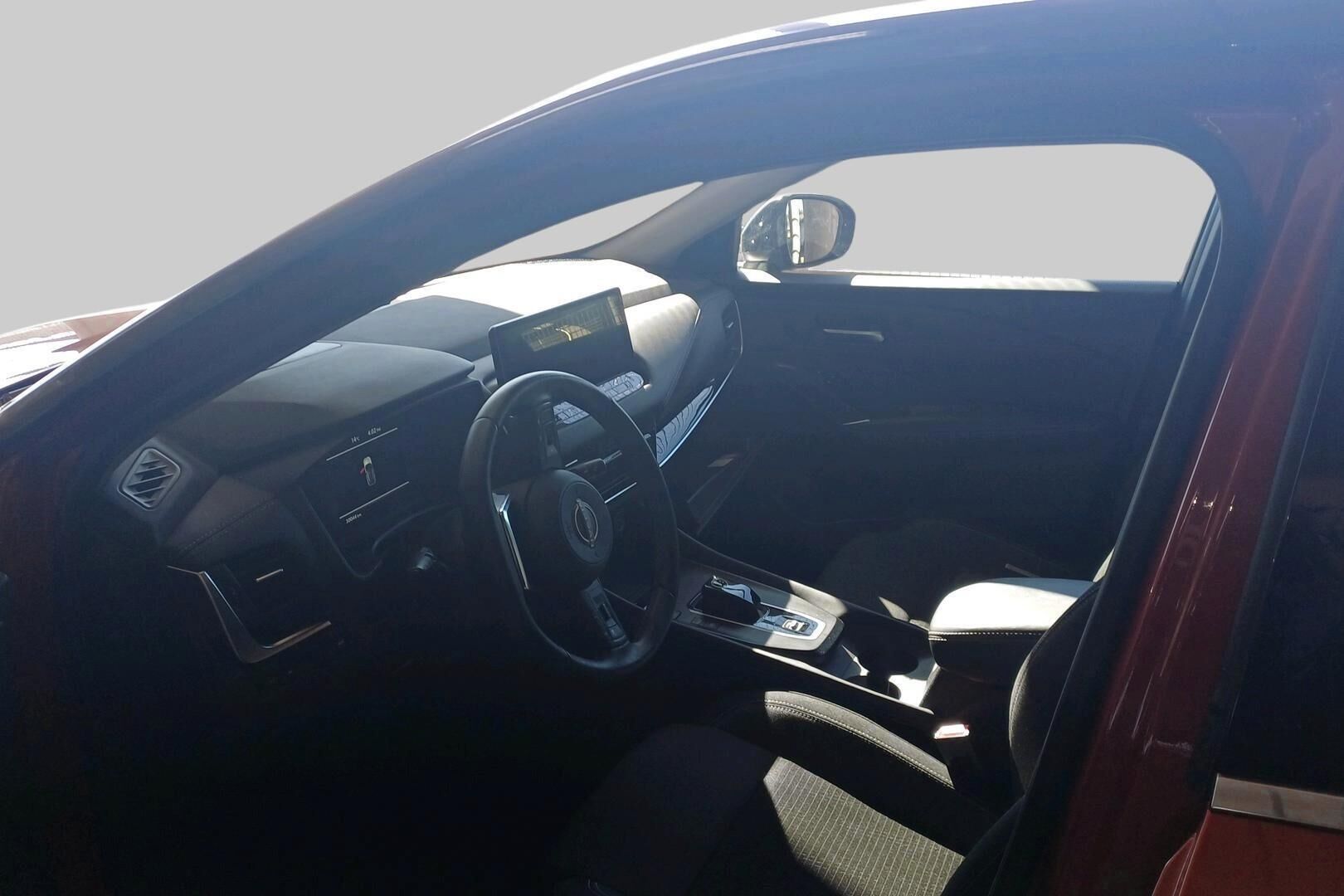 Nissan Qashqai iso kuva 2