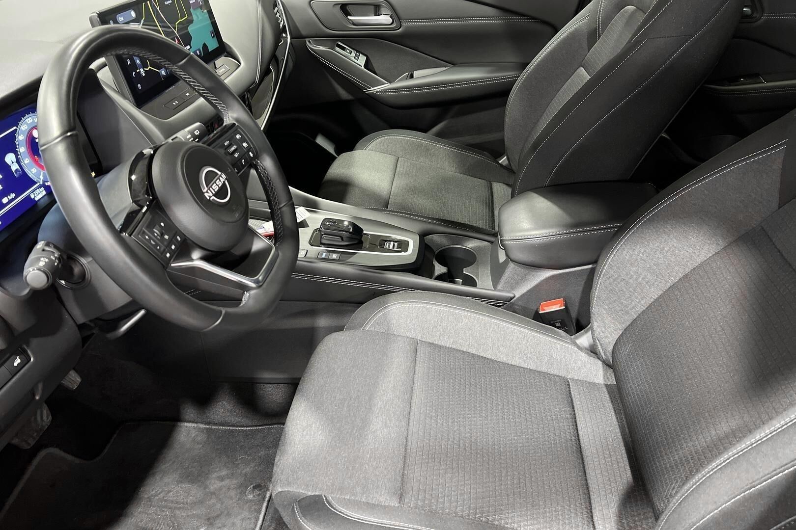 Nissan Qashqai iso kuva 9