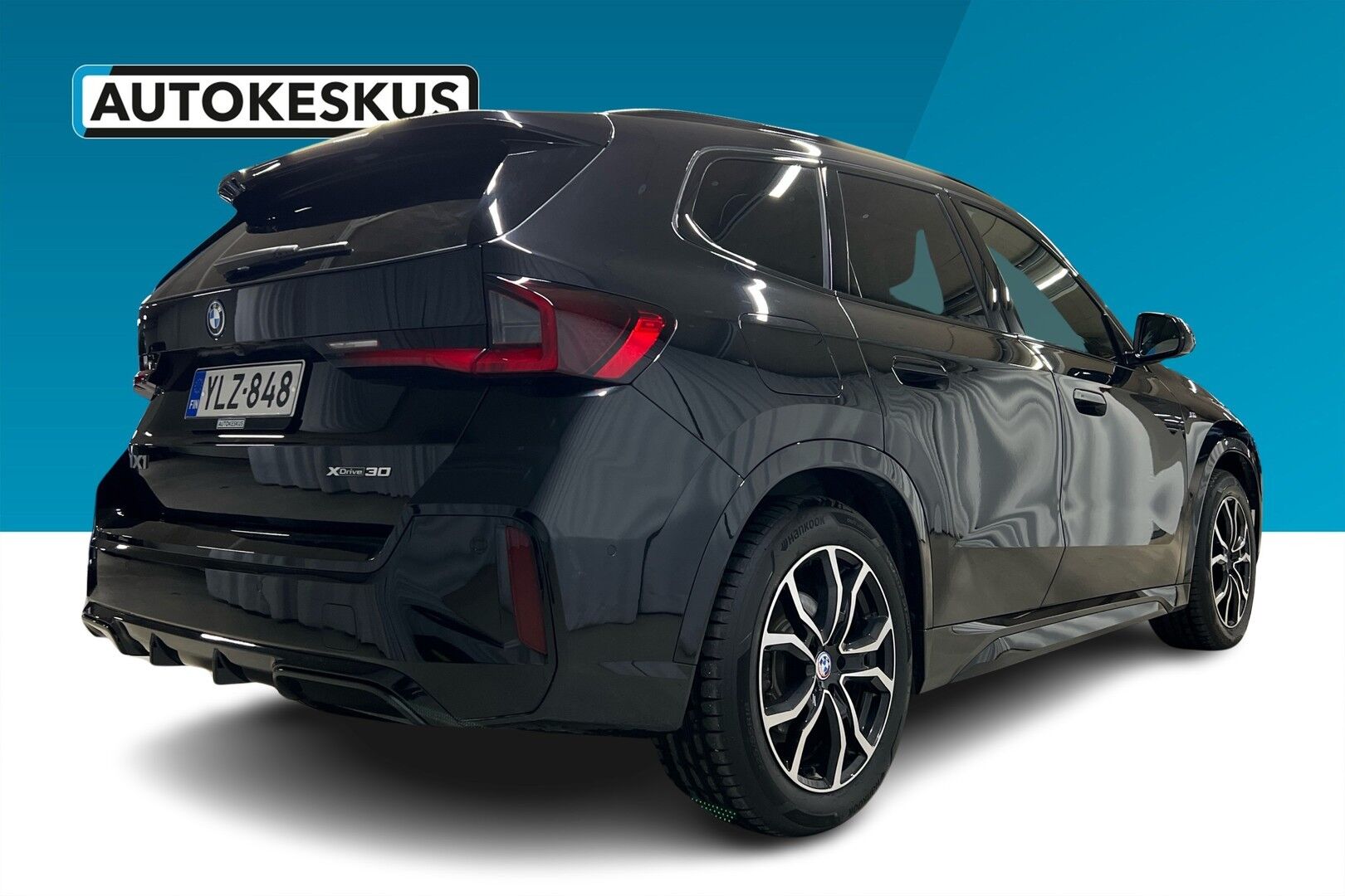 BMW iX1 iso kuva 1