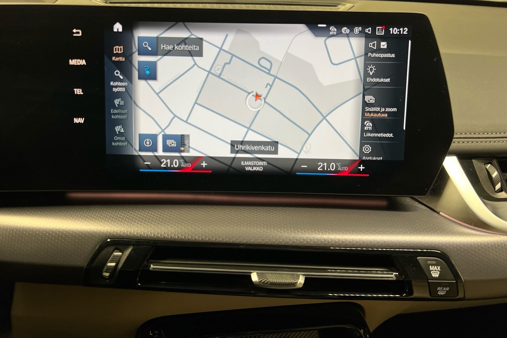 BMW iX1 iso kuva 12