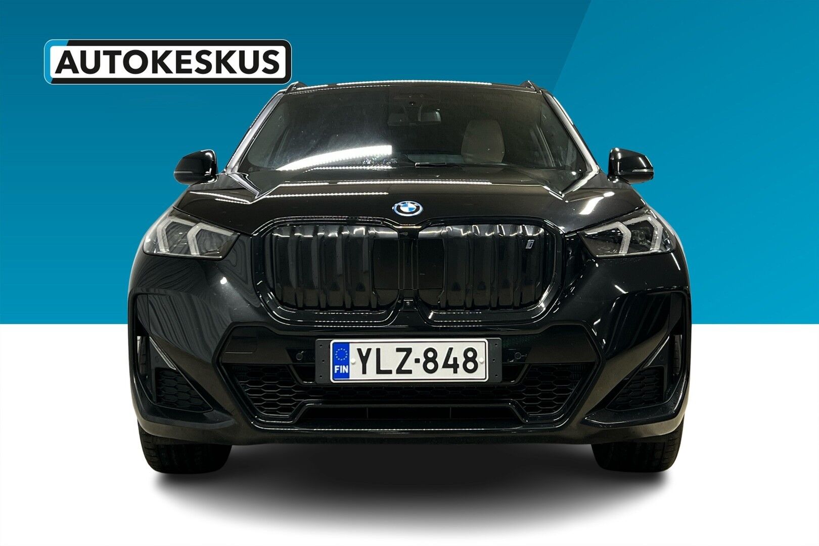 BMW iX1 iso kuva 3