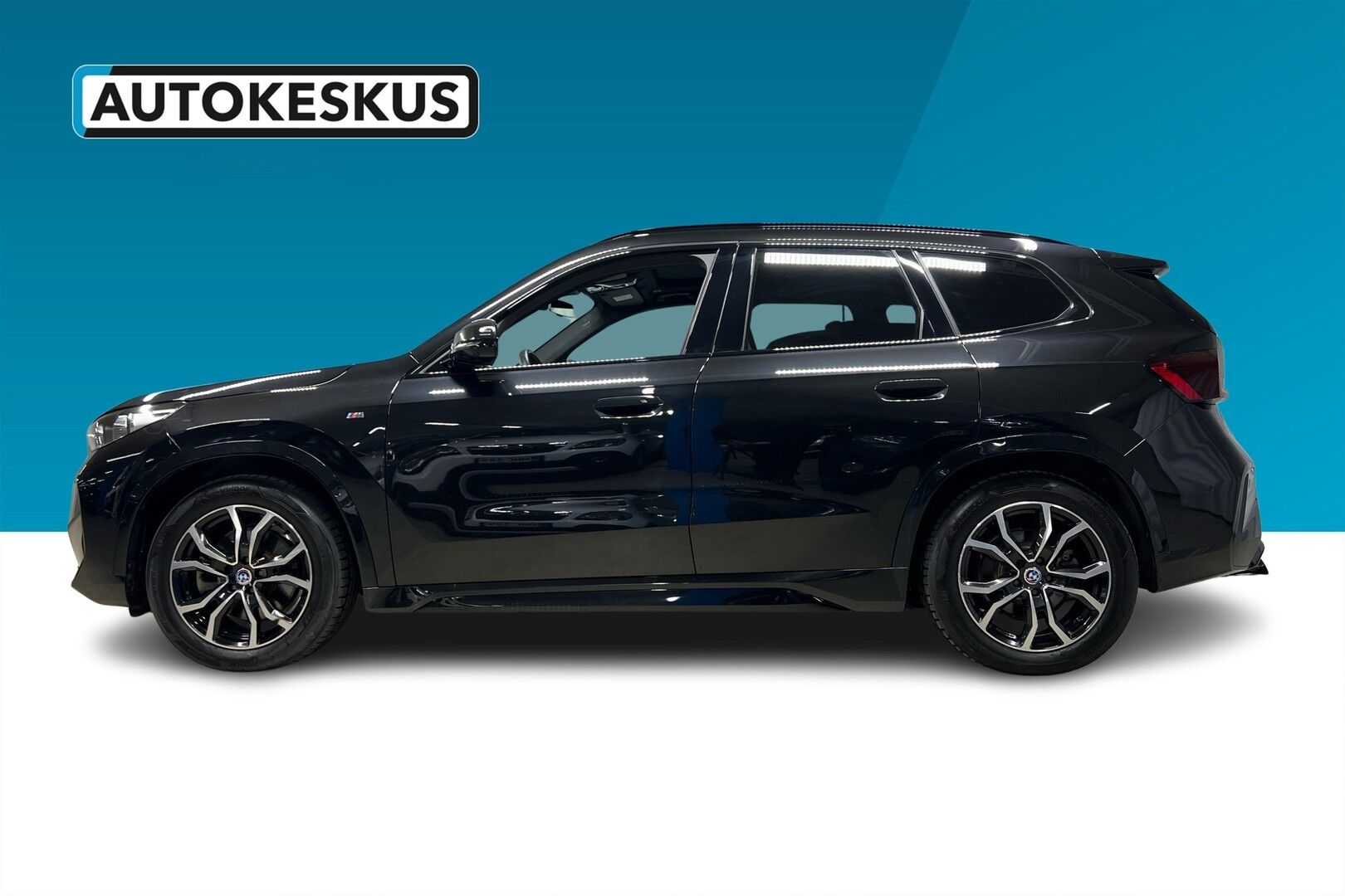 BMW iX1 iso kuva 4