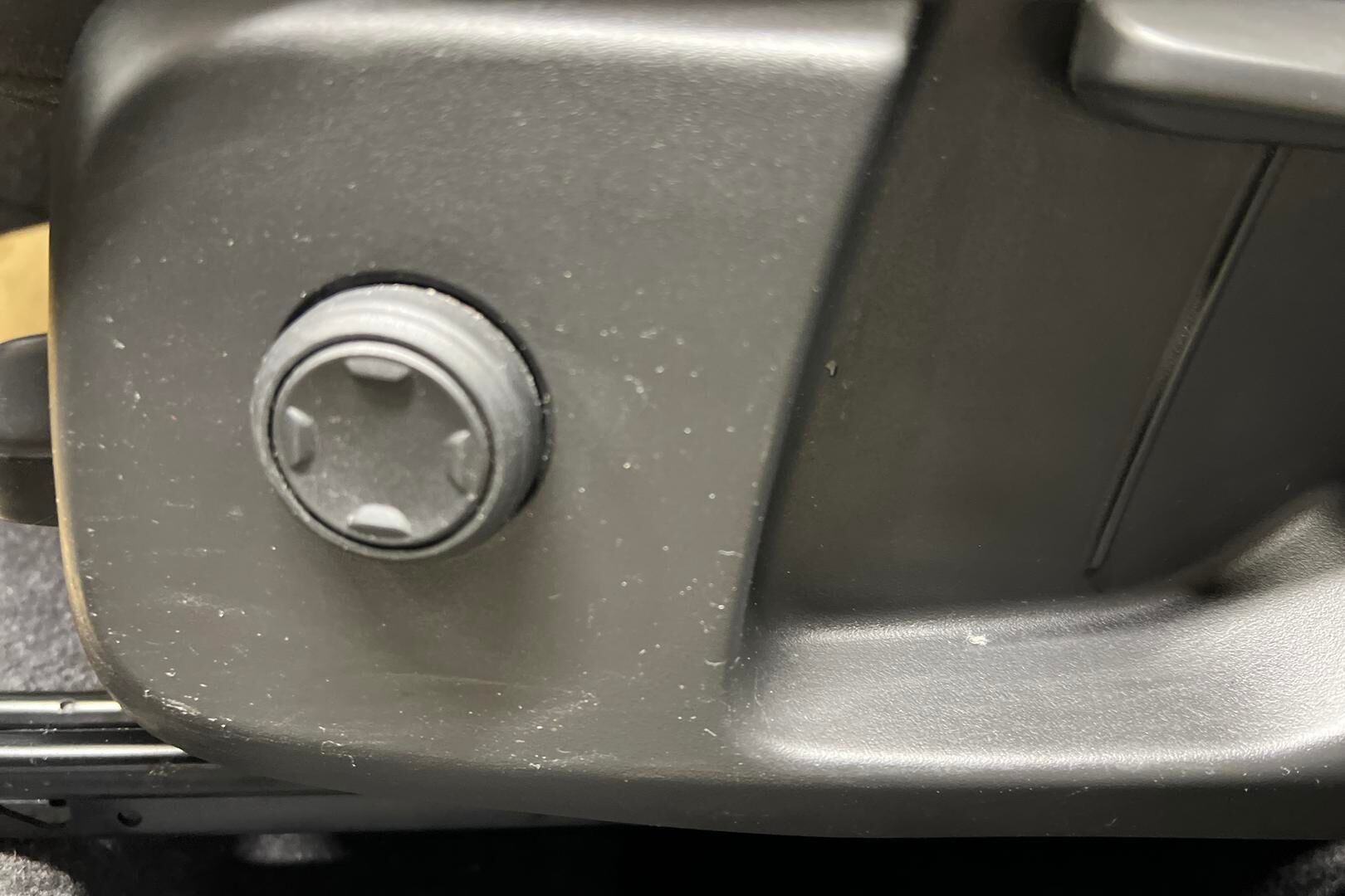Volvo XC40 iso kuva 19