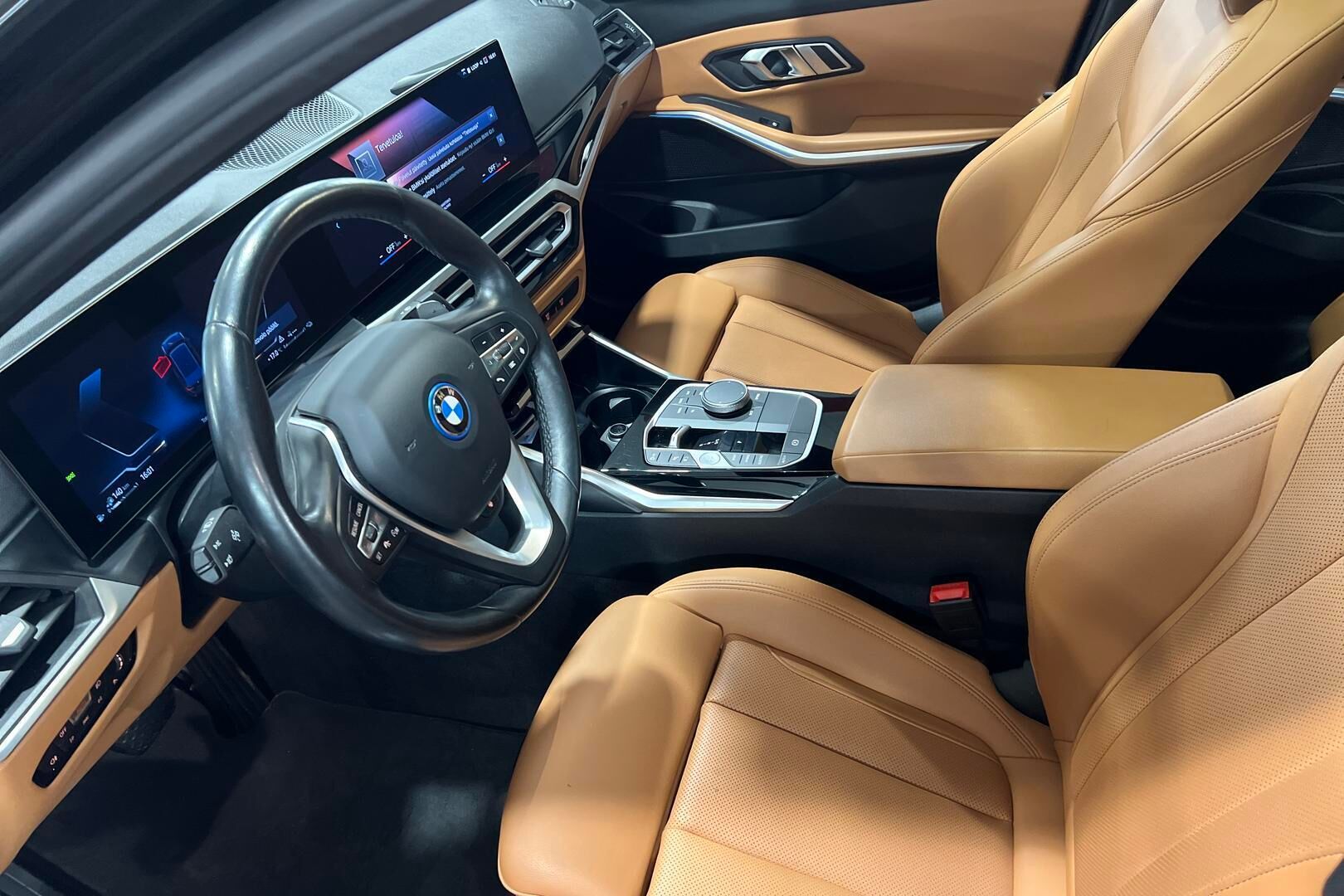 BMW 3-sarja iso kuva 19