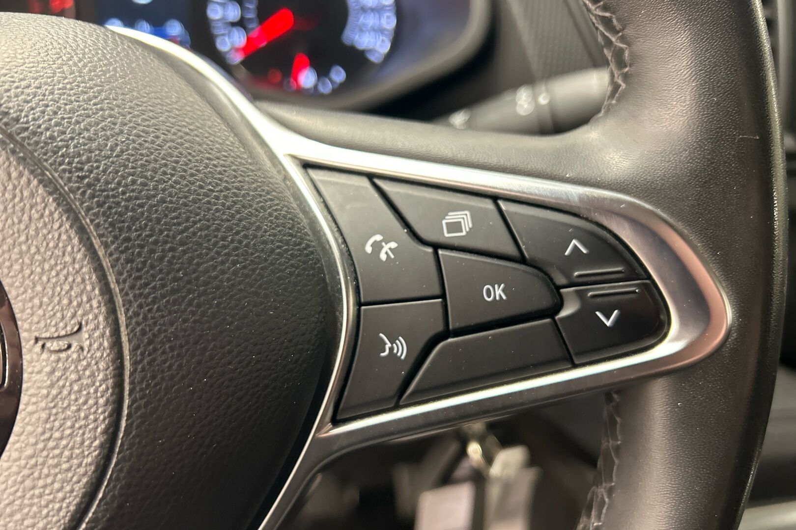 Nissan Primastar iso kuva 14