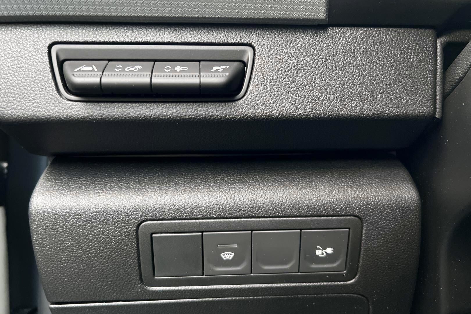 Nissan Townstar iso kuva 14