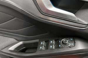 Ford Focus esikatselu 26