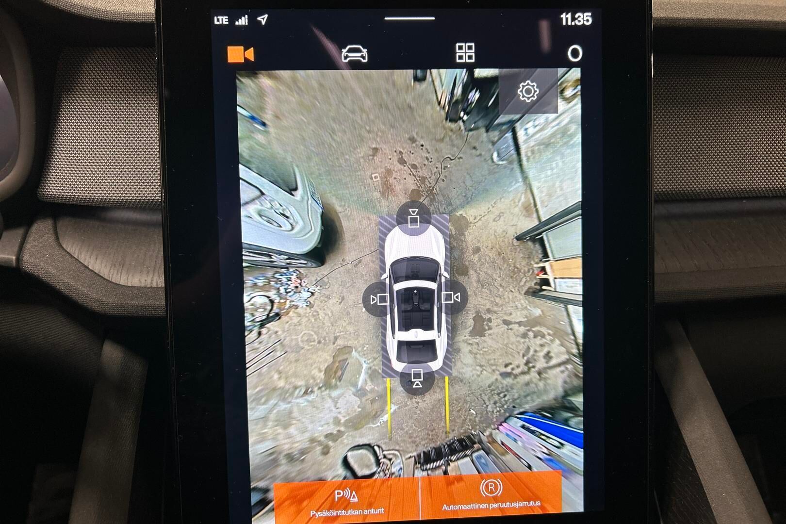 Polestar 2 iso kuva 17