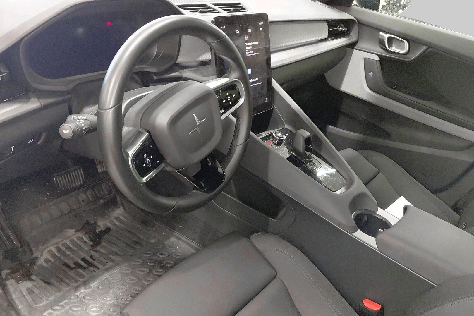 Polestar 2 iso kuva 2