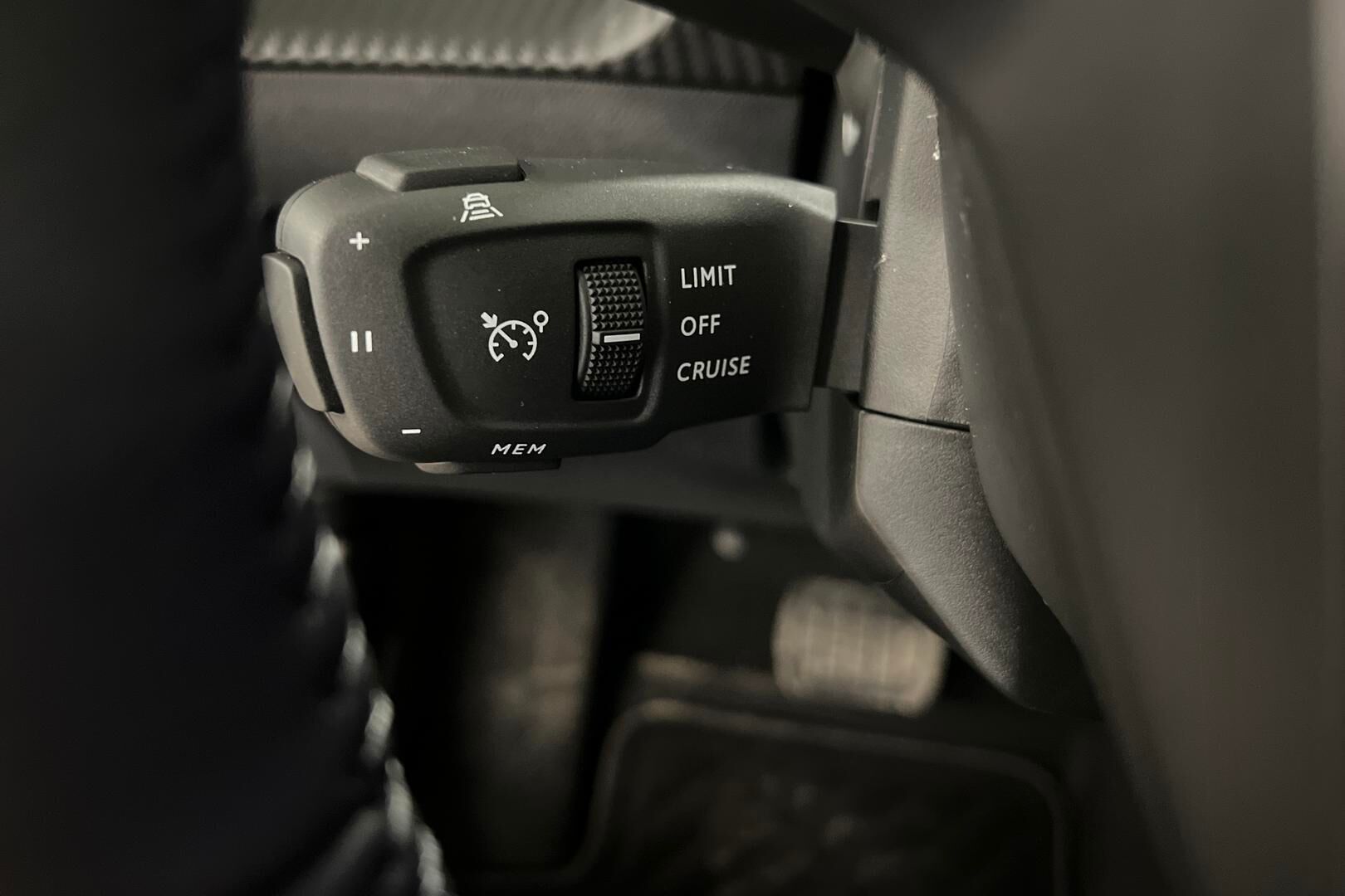 Peugeot 2008 iso kuva 14