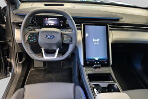 Ford Explorer esikatselu 17