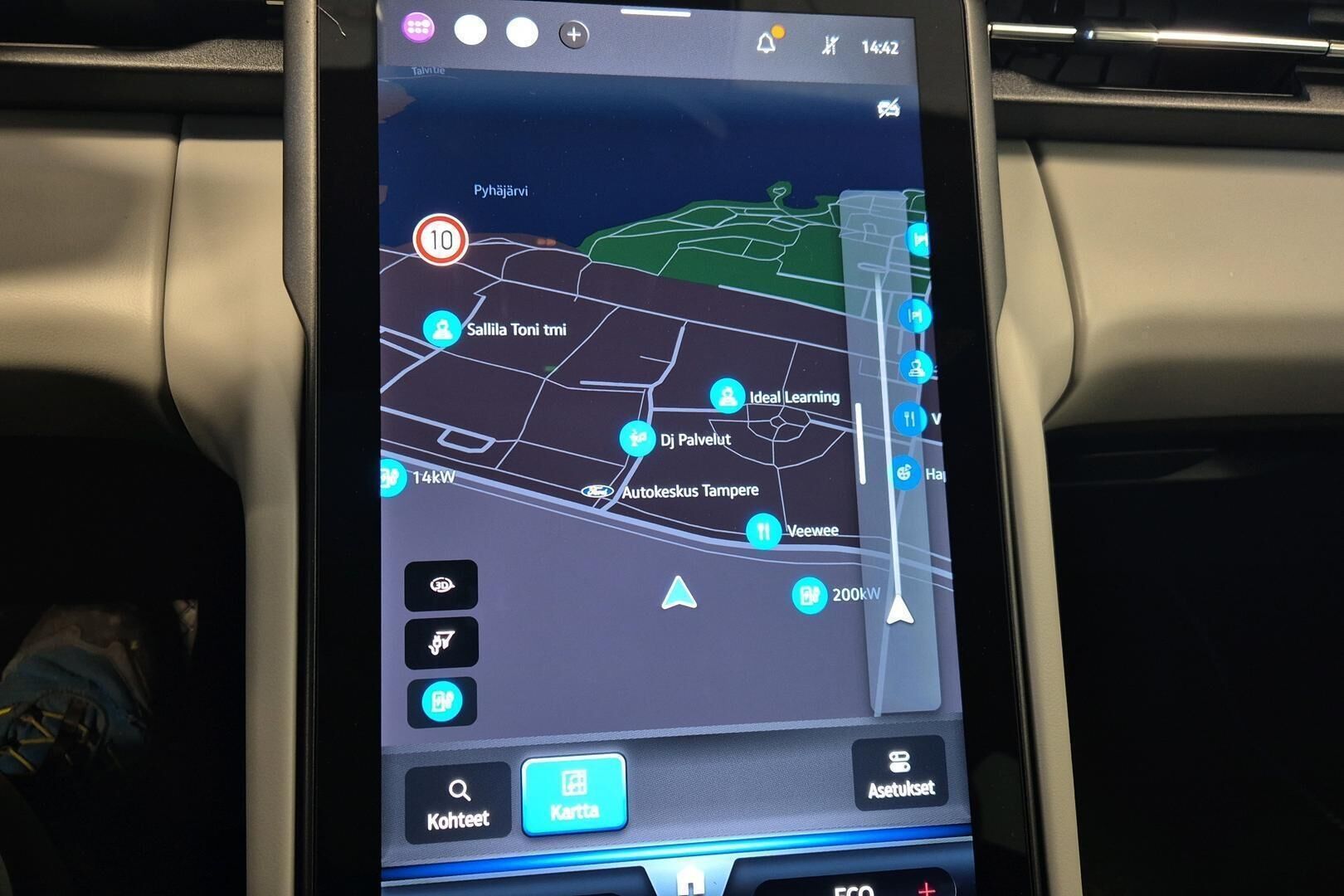 Ford Explorer iso kuva 20