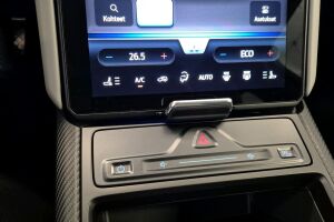 Ford Explorer esikatselu 7