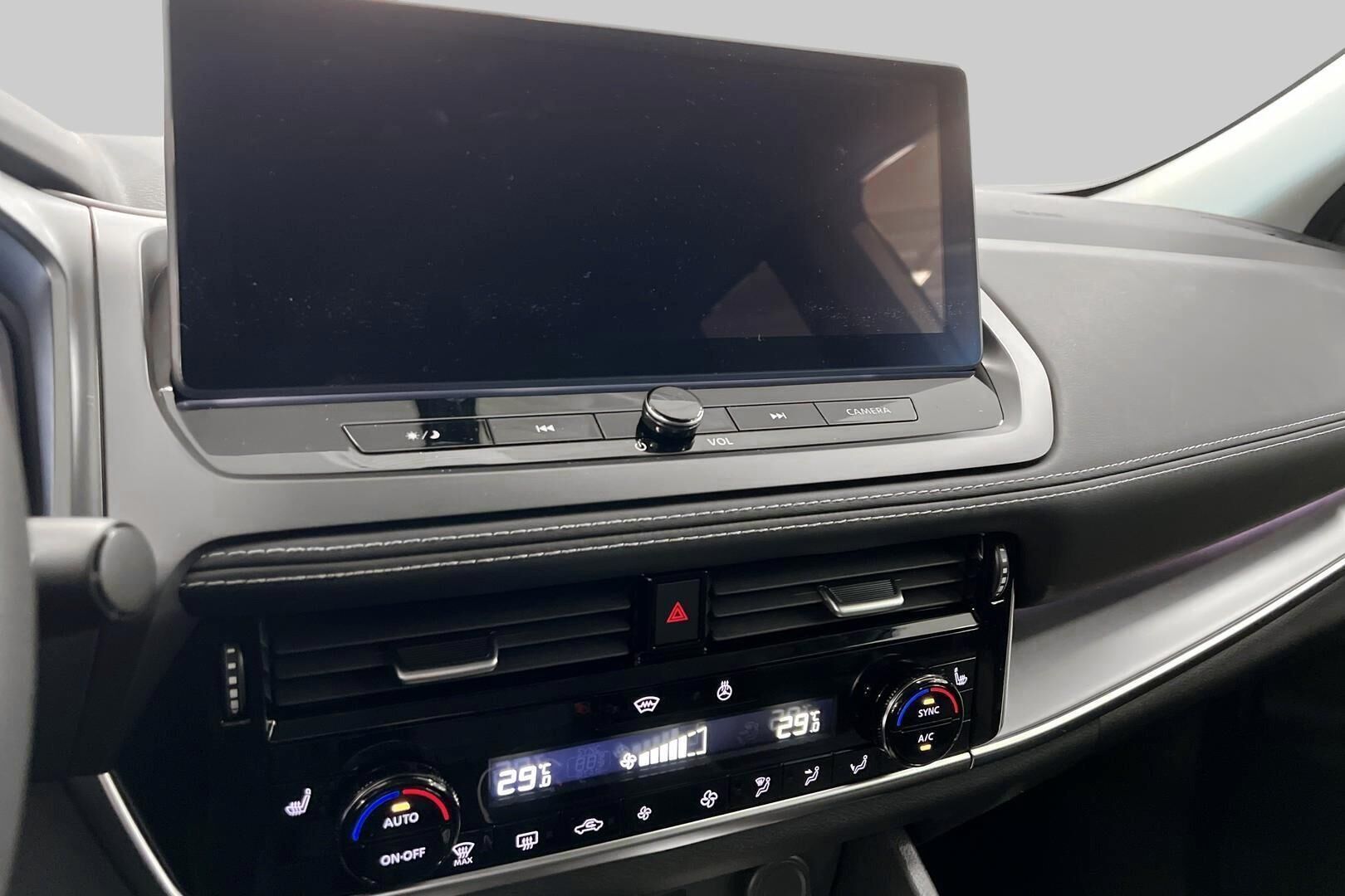 Nissan Qashqai iso kuva 14