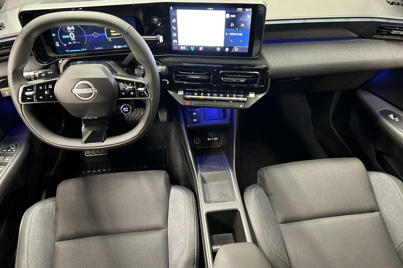 Nissan Micra iso kuva 10