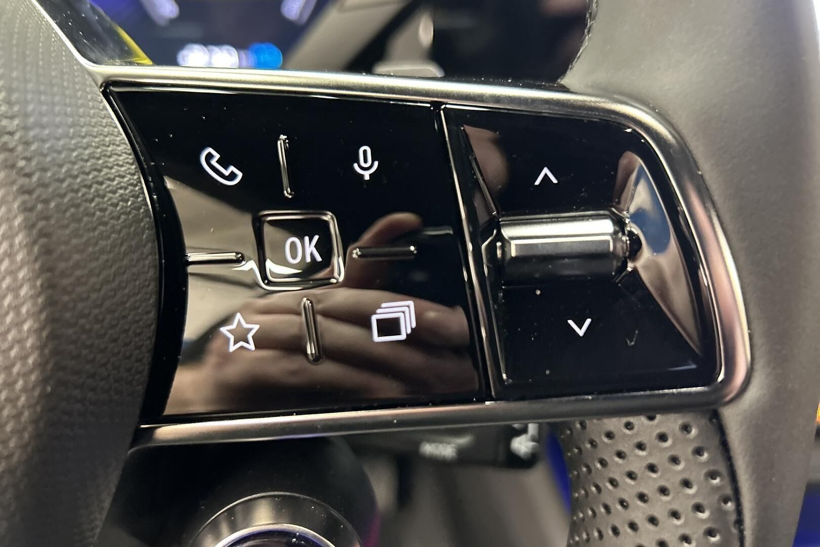 Nissan Micra iso kuva 15