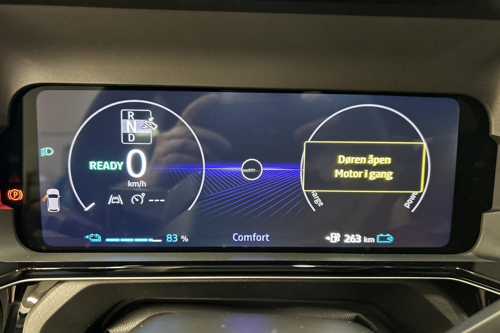 Nissan Micra iso kuva 16