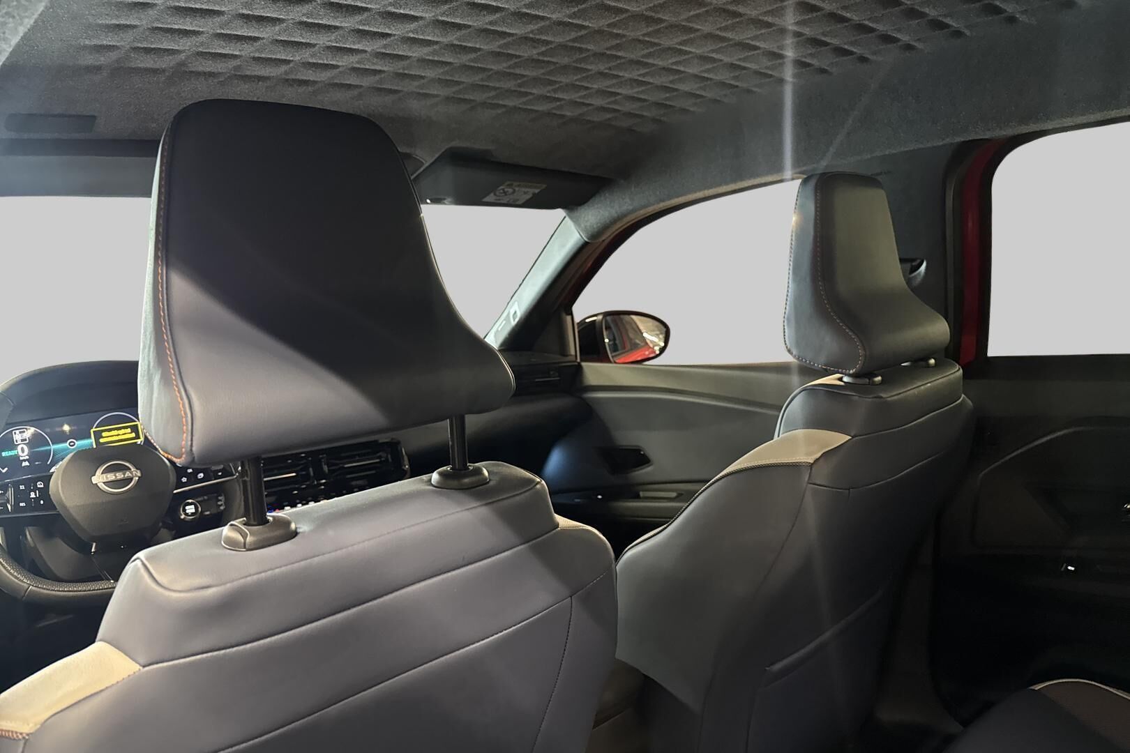 Nissan Micra iso kuva 15