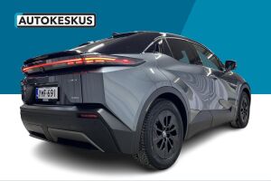 Toyota C-HR+ esikatselu 4