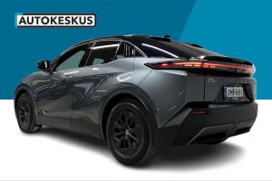 Toyota C-HR+ esikatselu 6