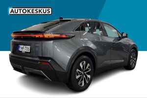 Toyota C-HR+ esikatselu 4