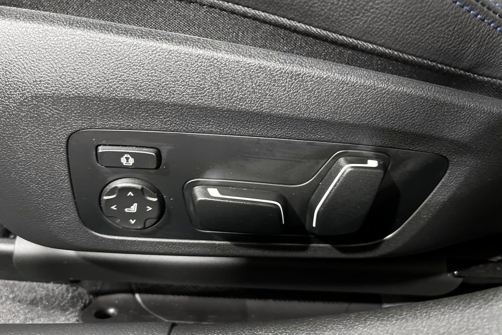 BMW 3-sarja iso kuva 16