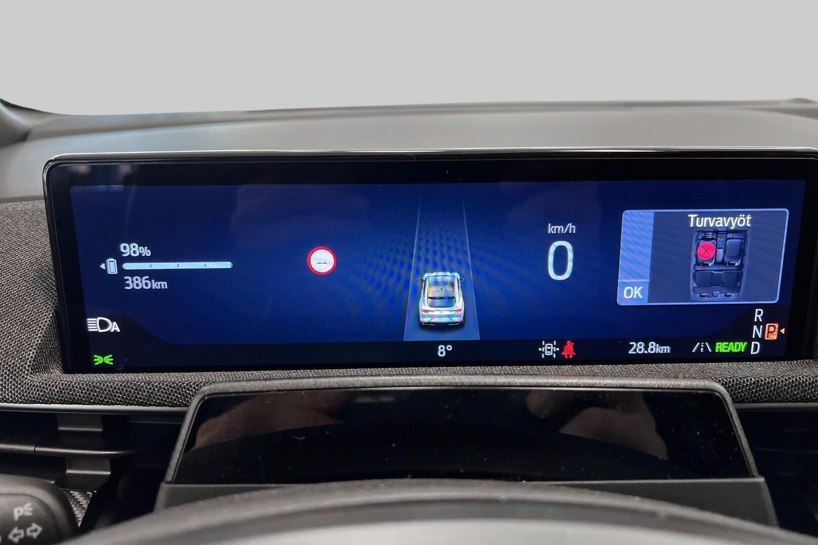 Ford Mustang Mach-E iso kuva 13