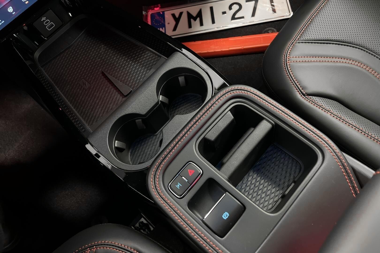 Ford Mustang Mach-E iso kuva 15