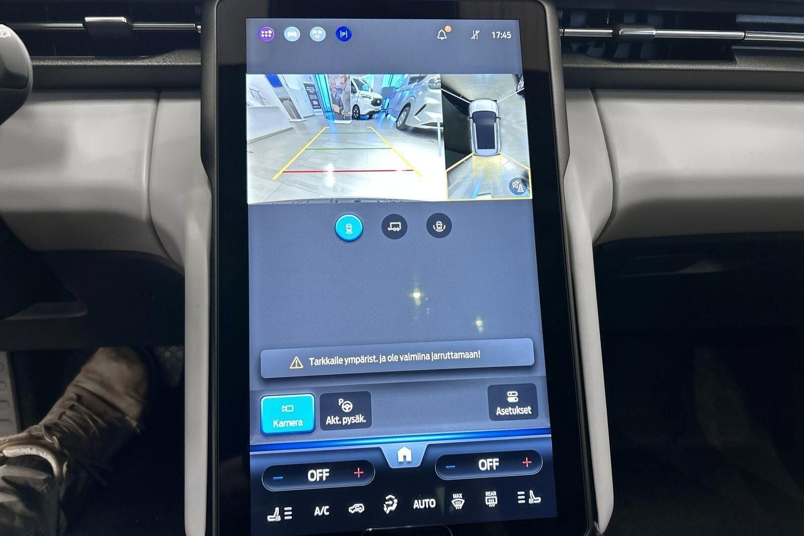 Ford Explorer iso kuva 19