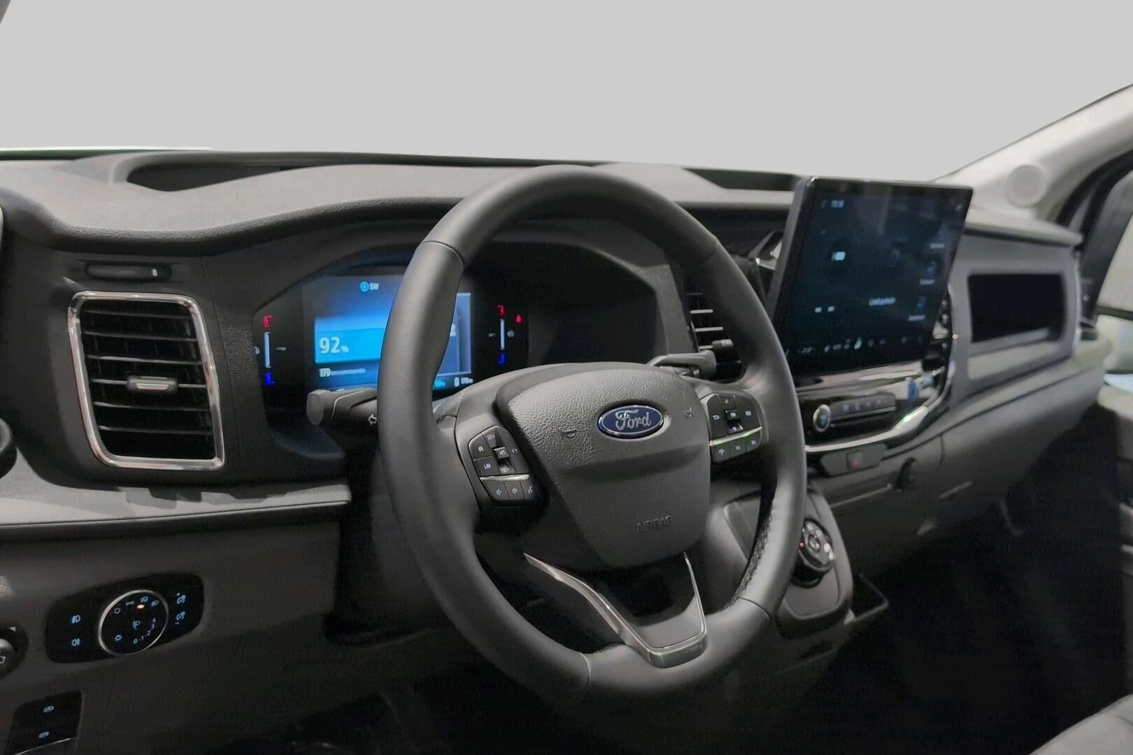 Ford Transit iso kuva 1