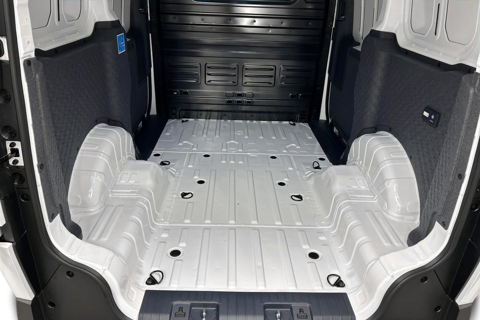 Kia PV5 Cargo iso kuva 11