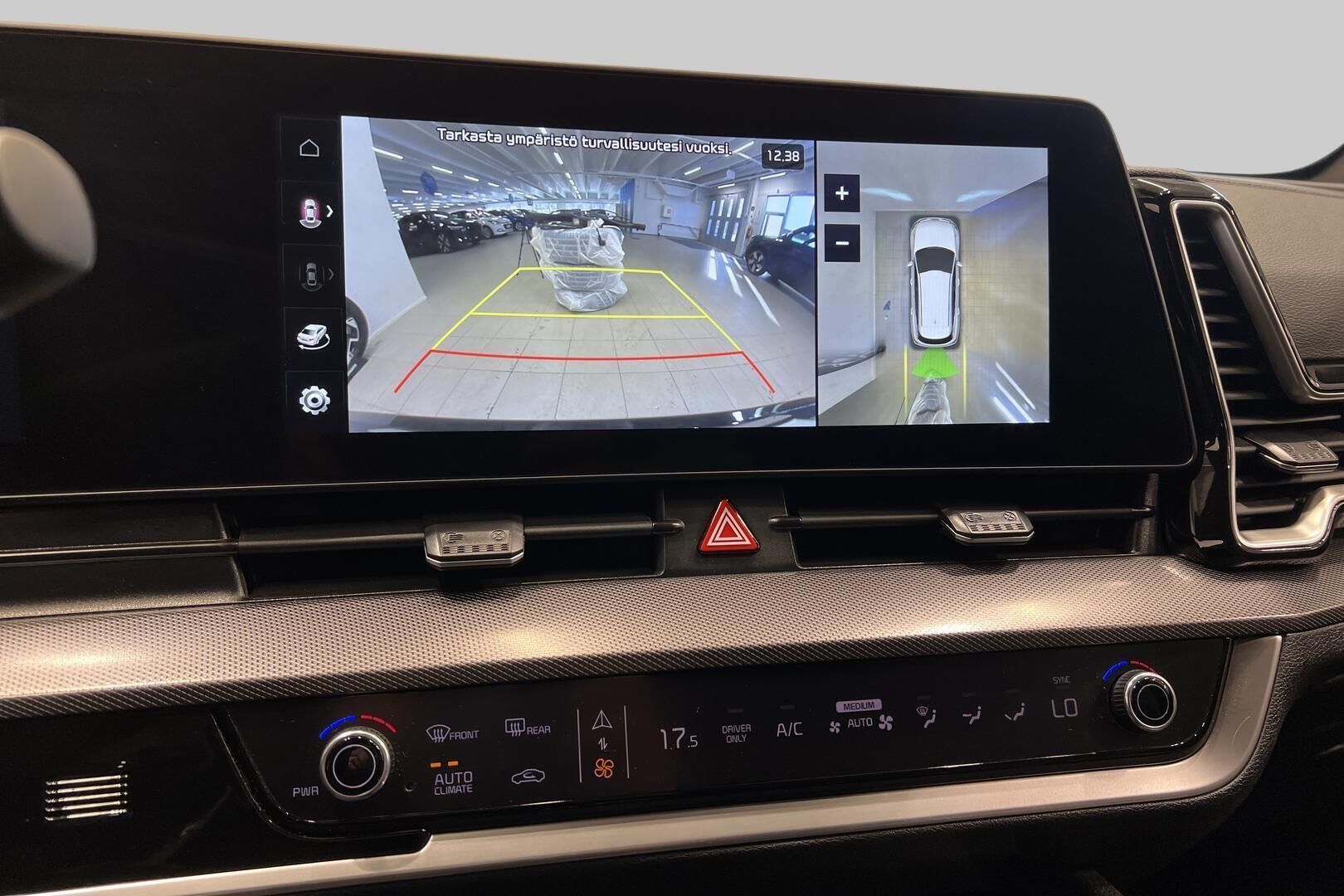 KIA SPORTAGE iso kuva 14