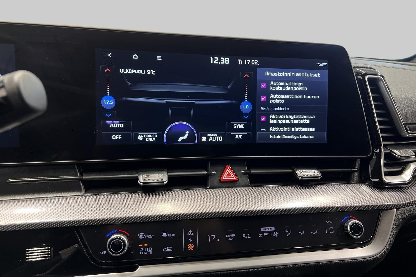 KIA SPORTAGE iso kuva 16