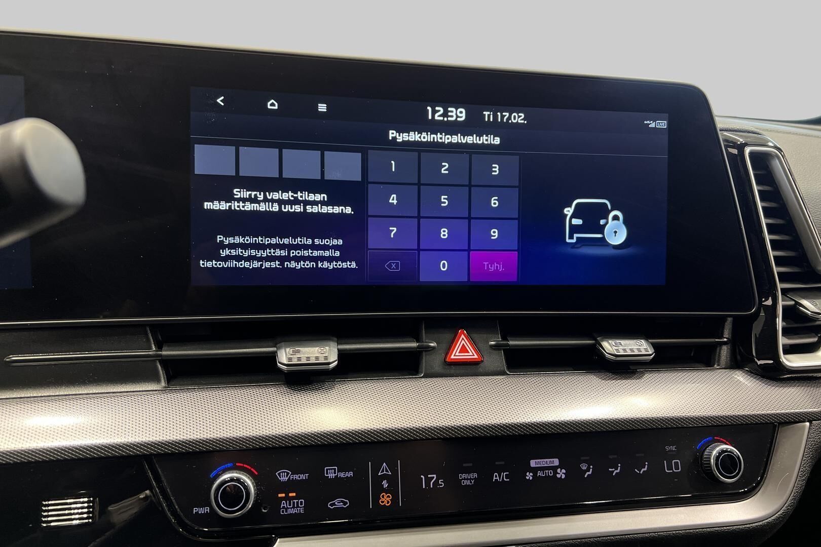 KIA SPORTAGE iso kuva 40