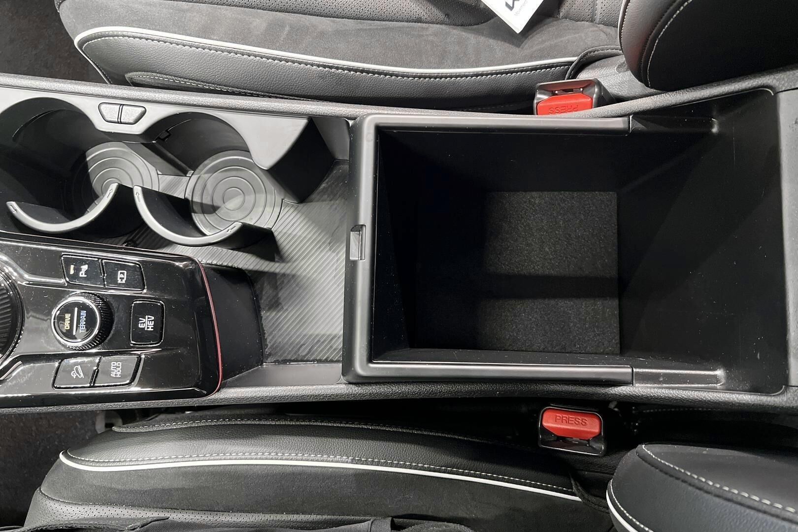 KIA SPORTAGE iso kuva 22