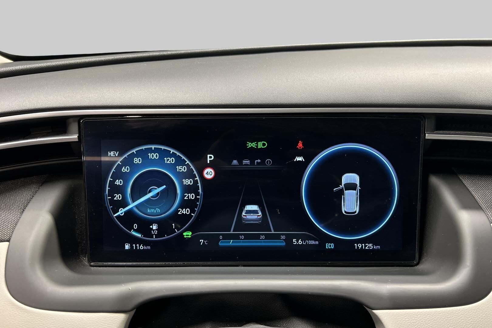 HYUNDAI TUCSON iso kuva 9