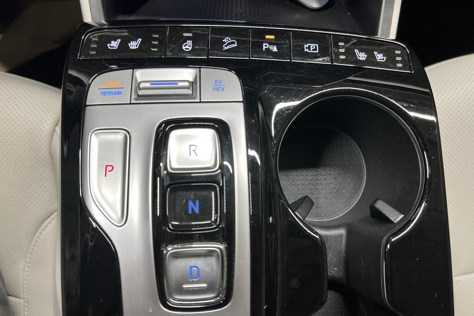 HYUNDAI TUCSON iso kuva 10