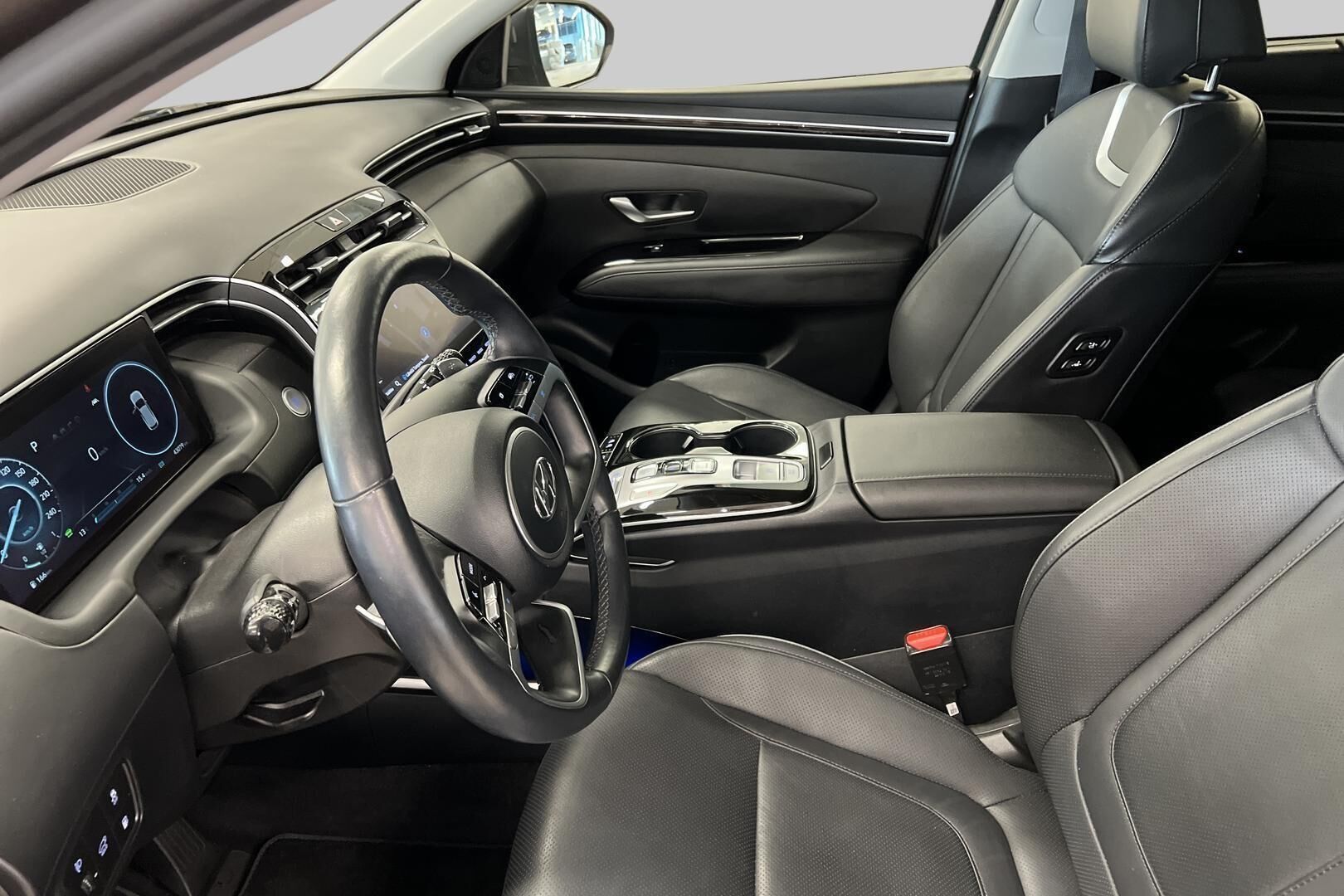 HYUNDAI TUCSON iso kuva 4