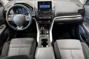 MITSUBISHI Eclipse Cross esikatselu 11