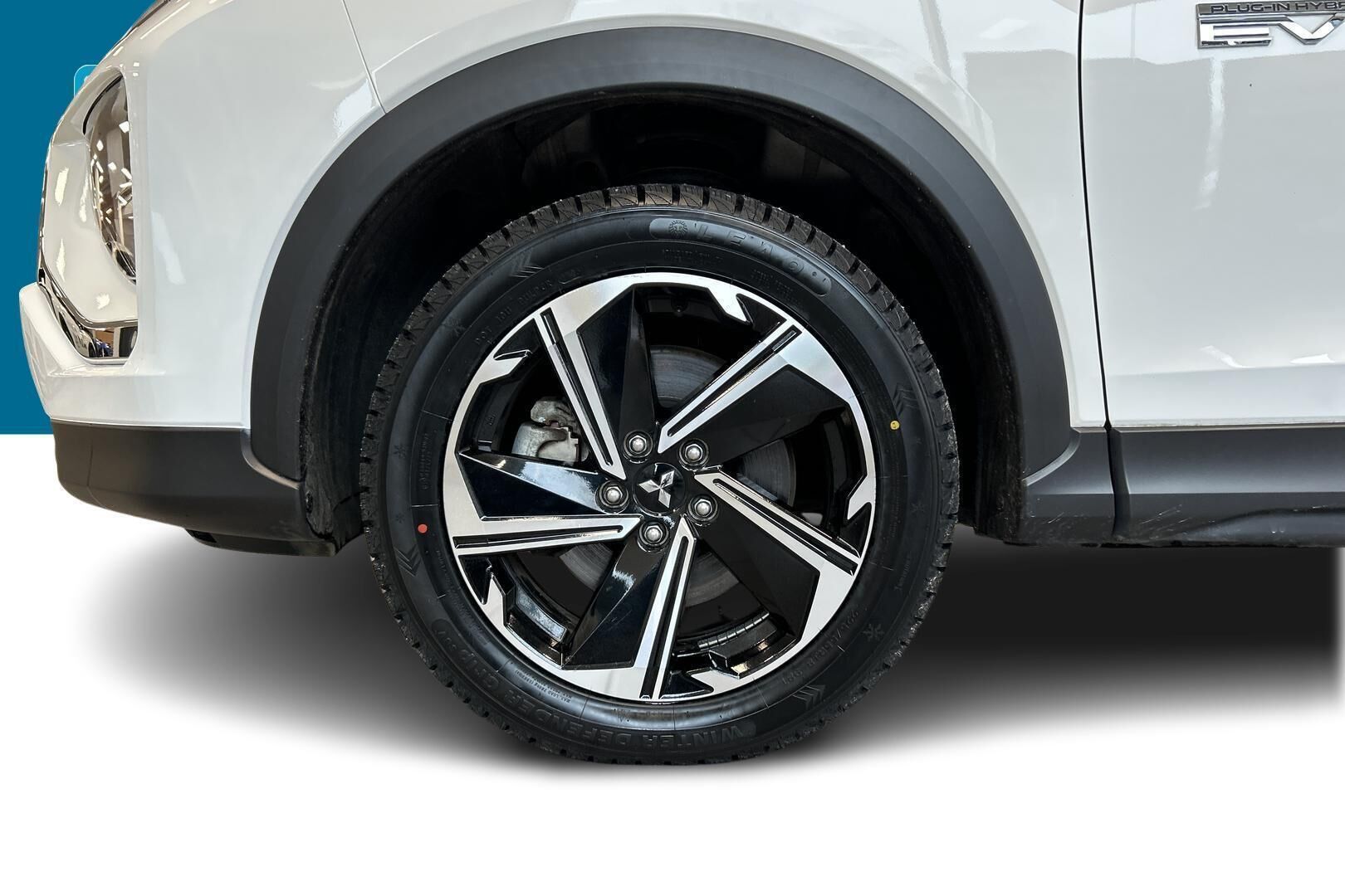 MITSUBISHI Eclipse Cross iso kuva 13