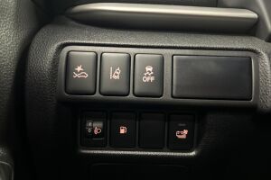 MITSUBISHI Eclipse Cross esikatselu 19