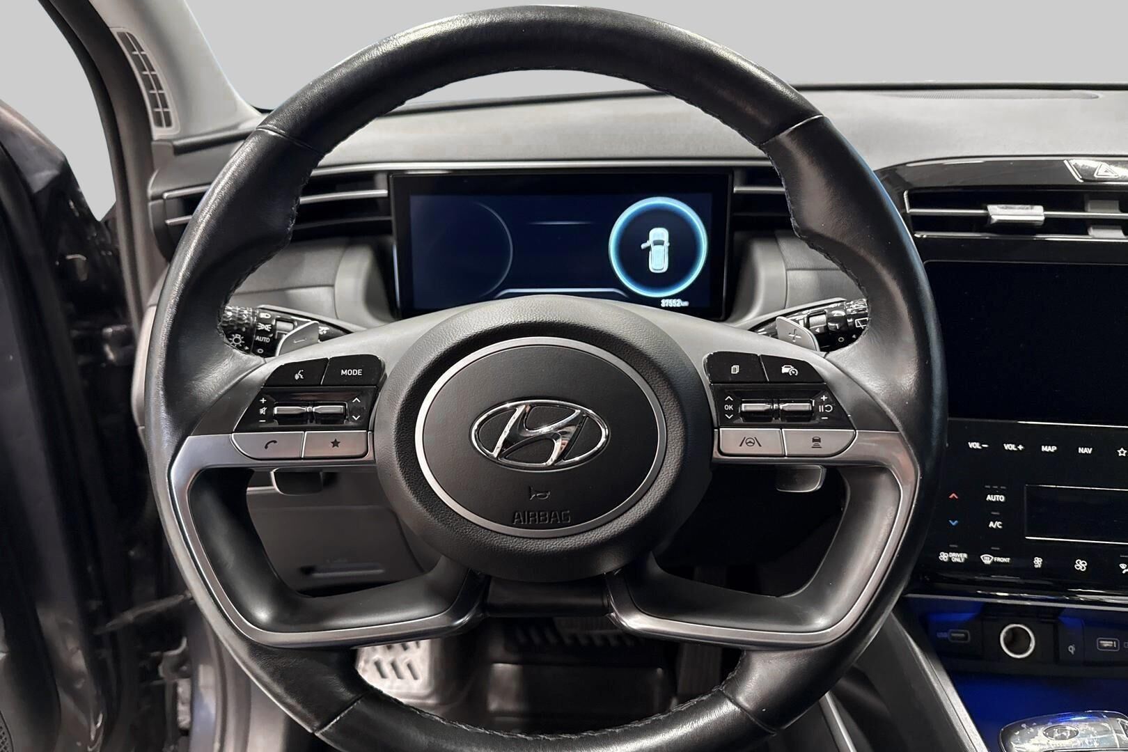 HYUNDAI TUCSON iso kuva 16