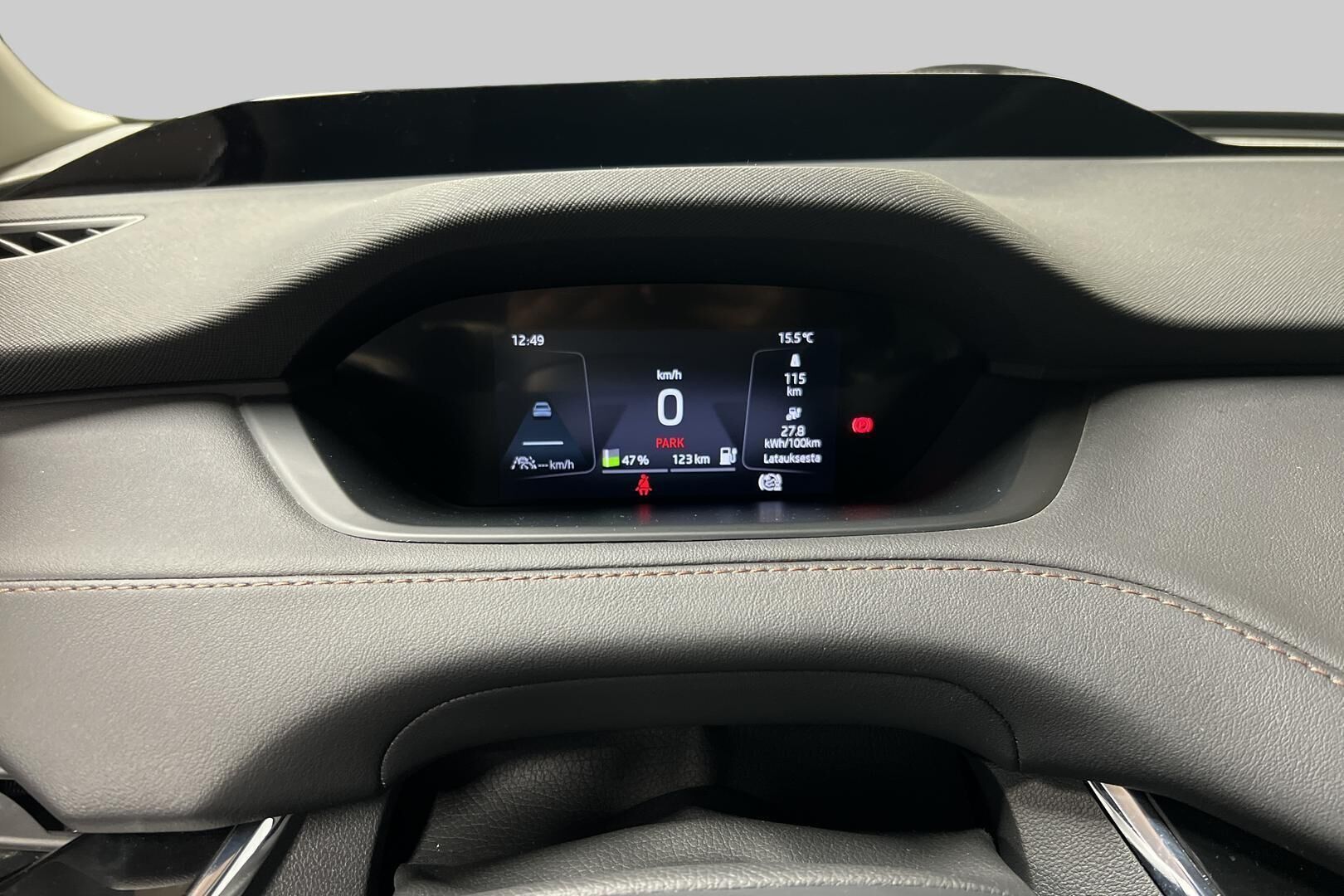 SKODA ENYAQ iso kuva 14