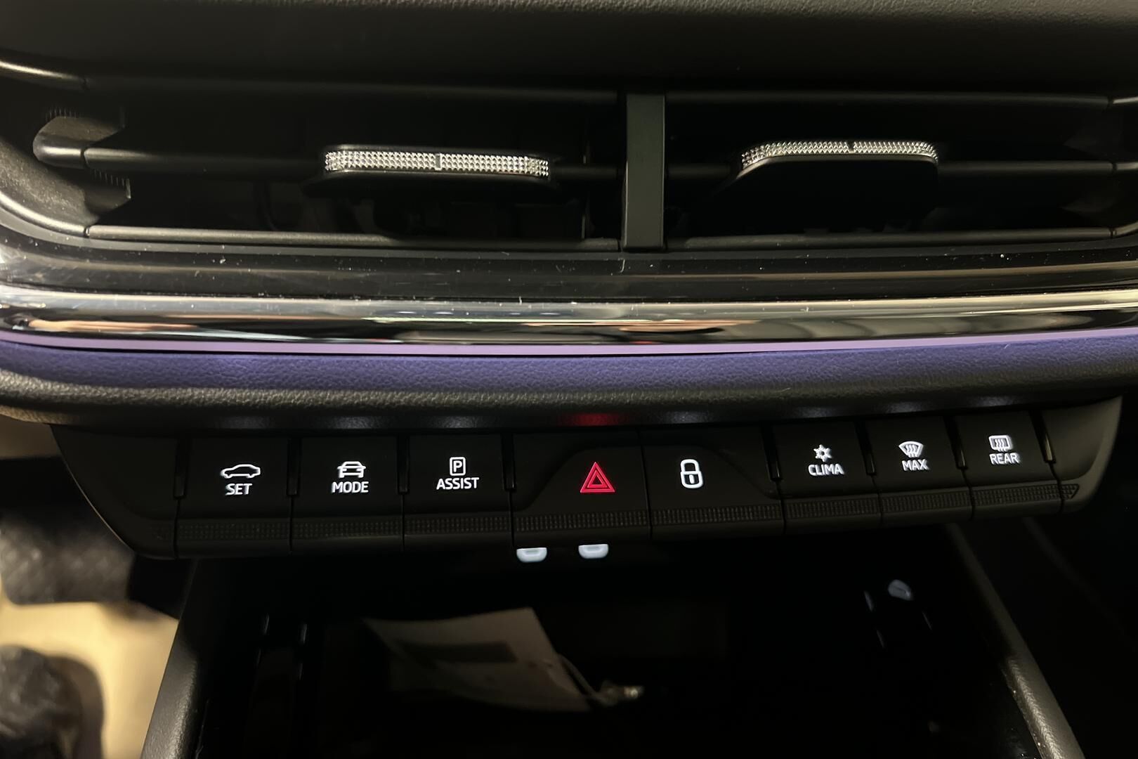 SKODA ENYAQ iso kuva 16