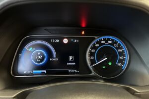 NISSAN LEAF esikatselu 14